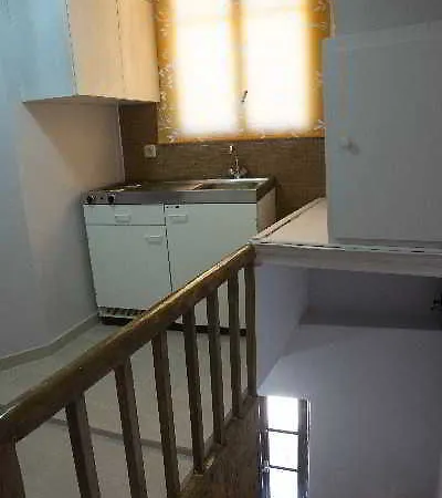 Elia Portou Hotell