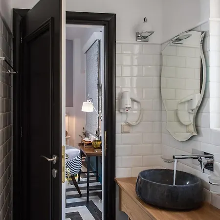 Elia Portou Hotell